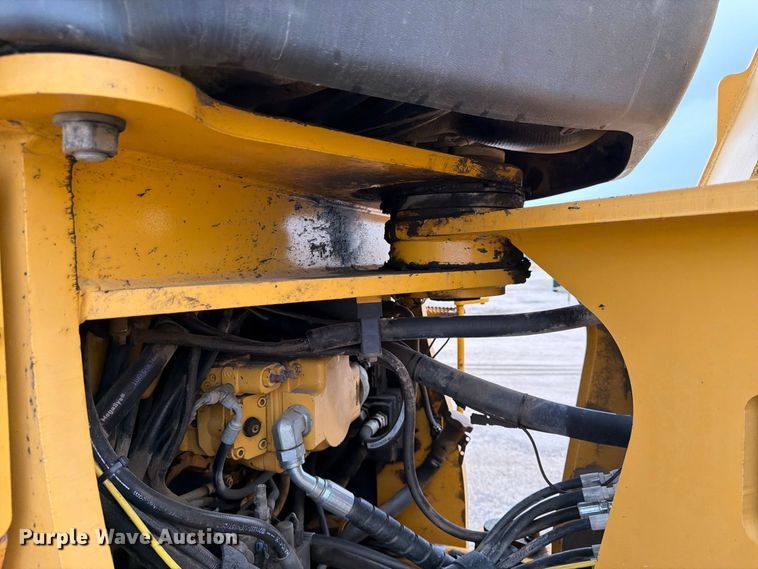 image for item FK3690 2014 John Deere 844K wheel loader