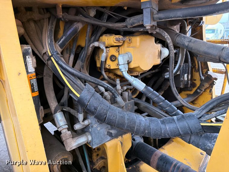 image for item FK3690 2014 John Deere 844K wheel loader