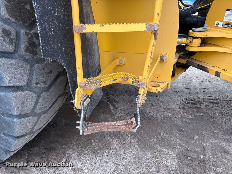 image for item FK3690 2014 John Deere 844K wheel loader