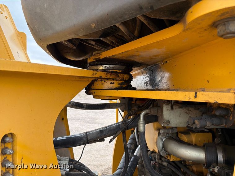 image for item FK3690 2014 John Deere 844K wheel loader