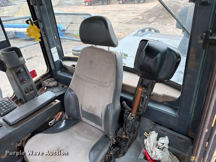 image for item FK3690 2014 John Deere 844K wheel loader