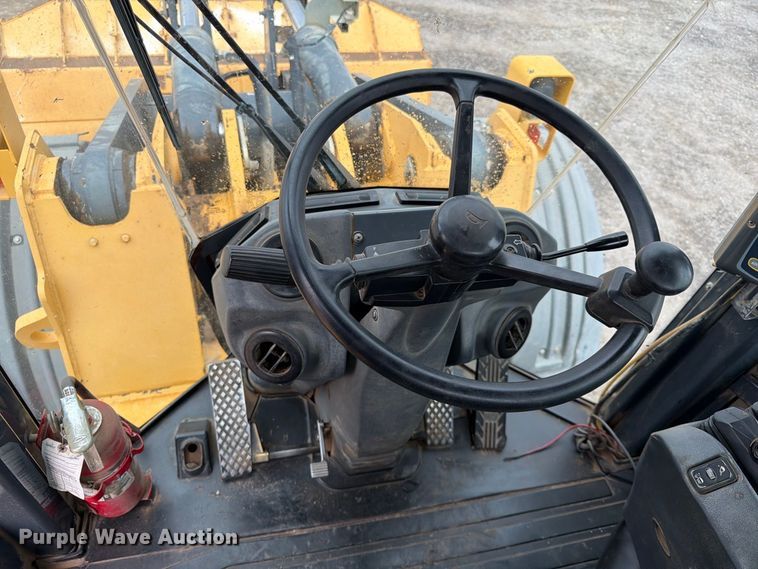 image for item FK3690 2014 John Deere 844K wheel loader