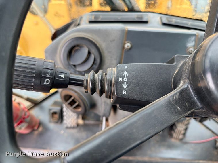 image for item FK3690 2014 John Deere 844K wheel loader