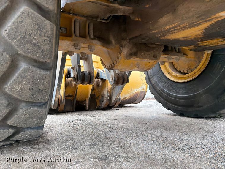 image for item FK3690 2014 John Deere 844K wheel loader