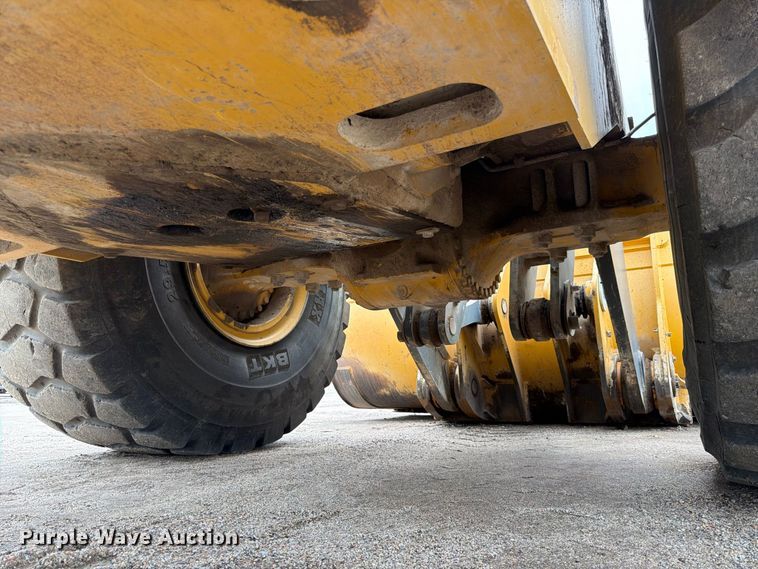 image for item FK3690 2014 John Deere 844K wheel loader