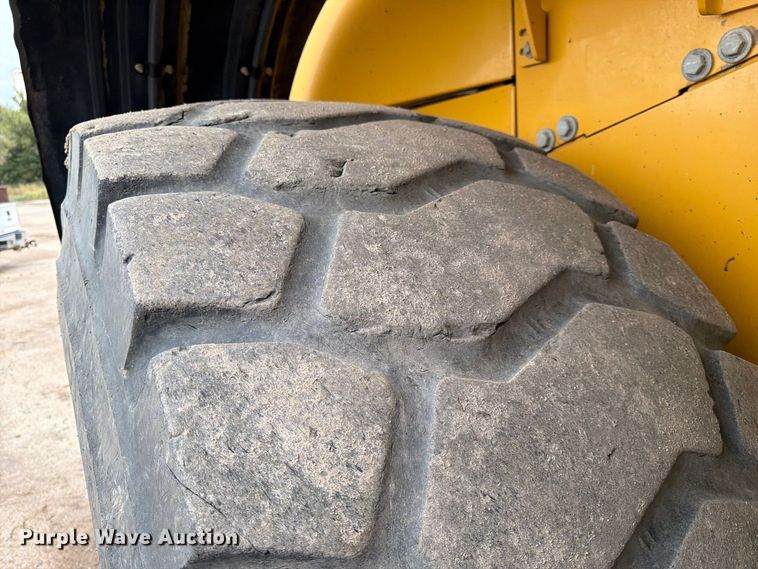 image for item FK3690 2014 John Deere 844K wheel loader