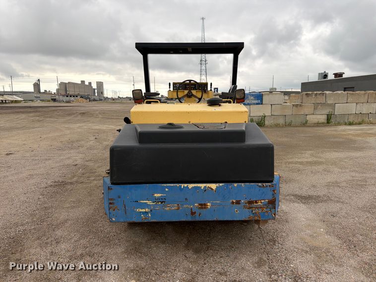 image for item FK3692 Bomag BW 266 double drum roller