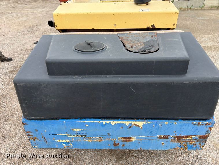 image for item FK3692 Bomag BW 266 double drum roller