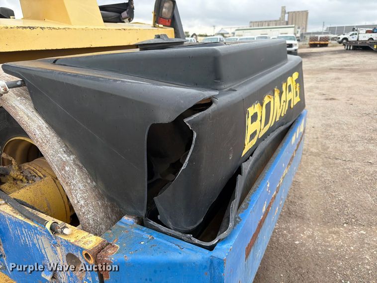 image for item FK3692 Bomag BW 266 double drum roller