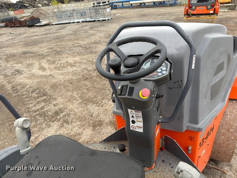 image for item FK3693 2016 Hamm HD 14i VV double drum vibratory roller