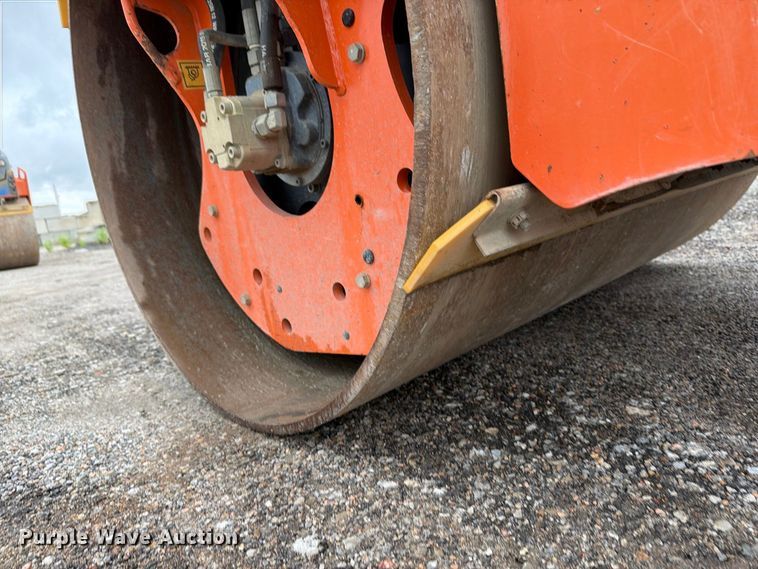 image for item FK3694 2016 Hamm HD 13i VV double drum vibratory roller