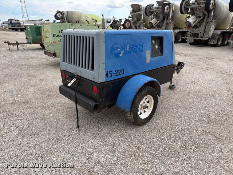 image for item FK3699 Sullair 185DPQCAT air compressor