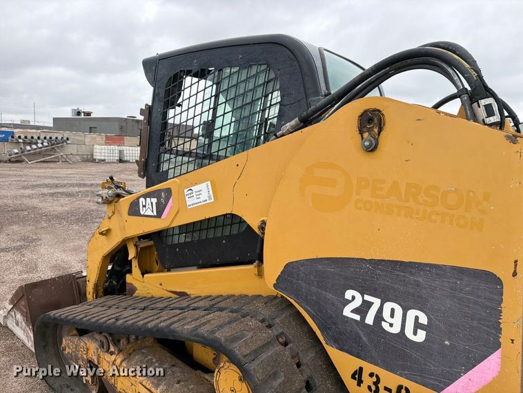 image for item FK3701 2012 Caterpillar 279C tracked skid steer loader