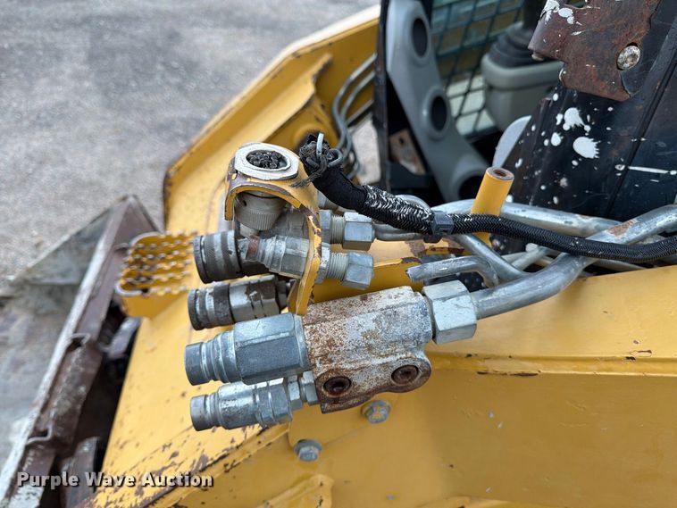 image for item FK3701 2012 Caterpillar 279C tracked skid steer loader