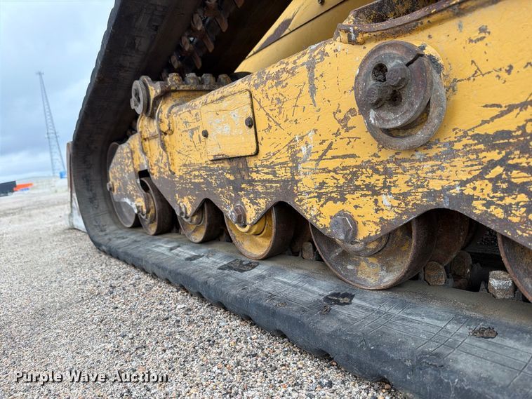 image for item FK3701 2012 Caterpillar 279C tracked skid steer loader