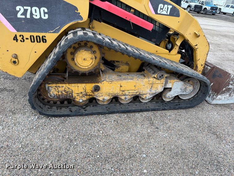 image for item FK3701 2012 Caterpillar 279C tracked skid steer loader
