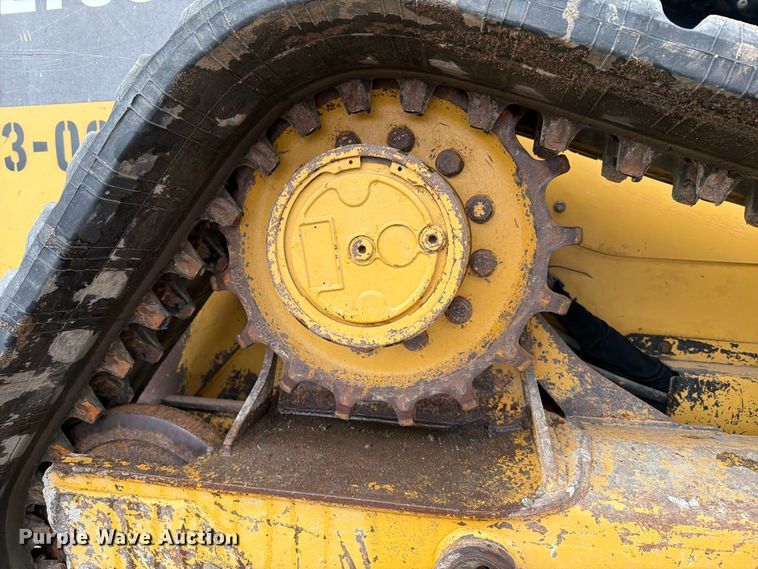 image for item FK3701 2012 Caterpillar 279C tracked skid steer loader
