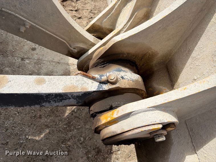 image for item FK3702 2020 John Deere 824L wheel loader
