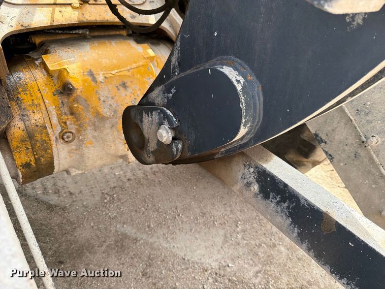 image for item FK3702 2020 John Deere 824L wheel loader