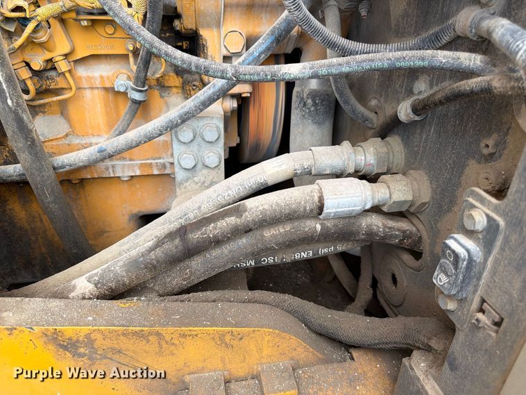 image for item FK3702 2020 John Deere 824L wheel loader