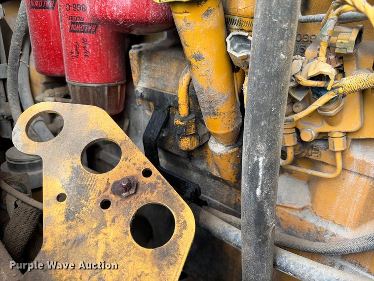 image for item FK3702 2020 John Deere 824L wheel loader