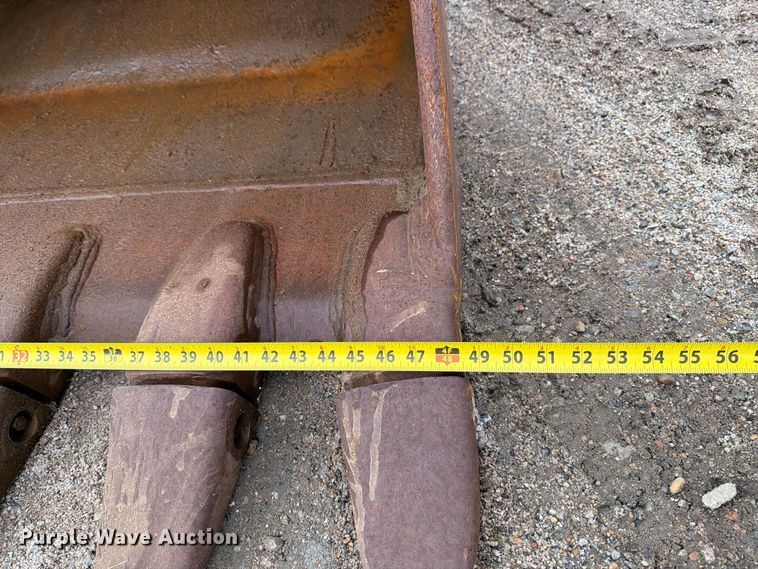 image for item FK3703 2006 Komatsu PC220LC-8 excavator