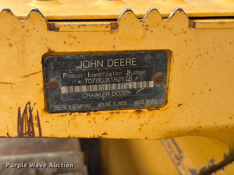 image for item FK3704 2010 John Deere 750J dozer