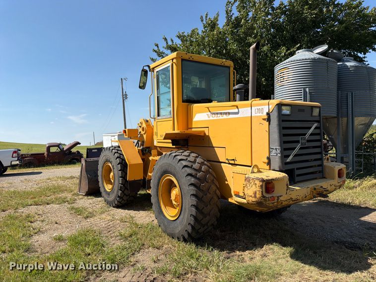 image for item FK3712 2002 Volvo L70D wheel loader