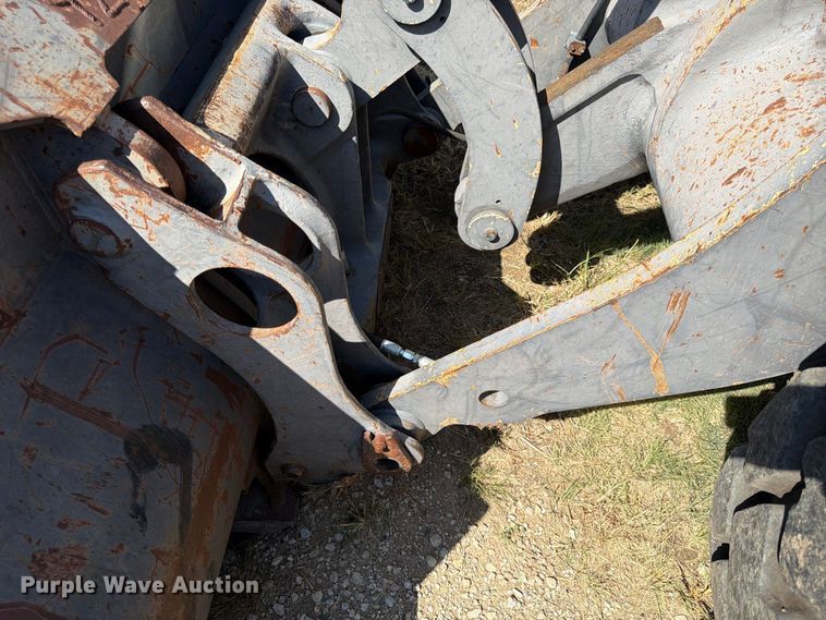 image for item FK3712 2002 Volvo L70D wheel loader