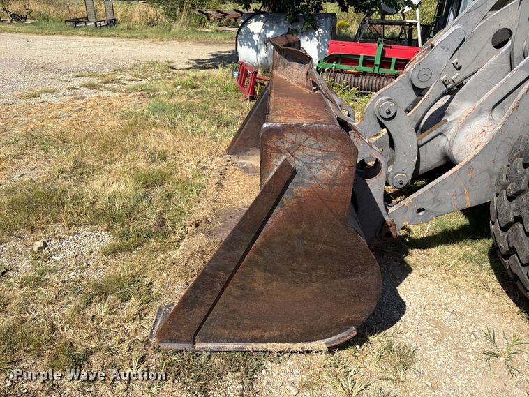 image for item FK3712 2002 Volvo L70D wheel loader