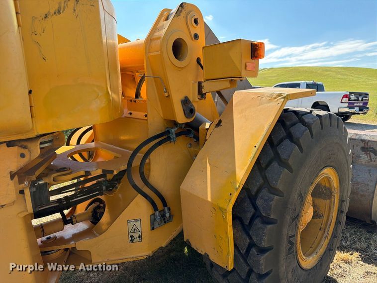 image for item FK3712 2002 Volvo L70D wheel loader