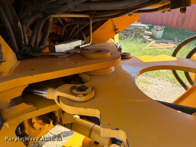image for item FK3712 2002 Volvo L70D wheel loader