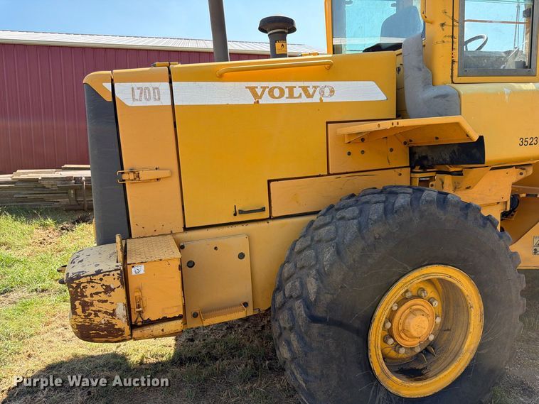 image for item FK3712 2002 Volvo L70D wheel loader