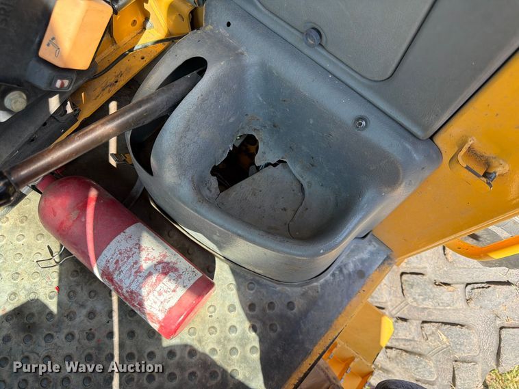 image for item FK3712 2002 Volvo L70D wheel loader