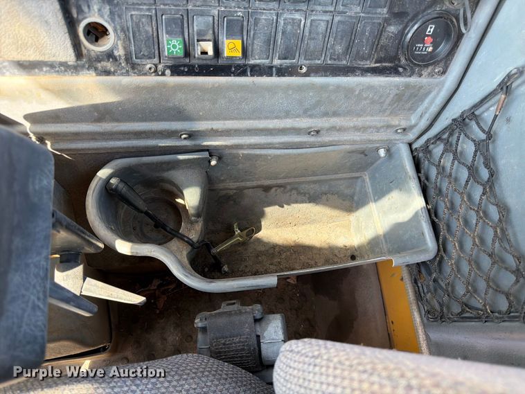 image for item FK3712 2002 Volvo L70D wheel loader