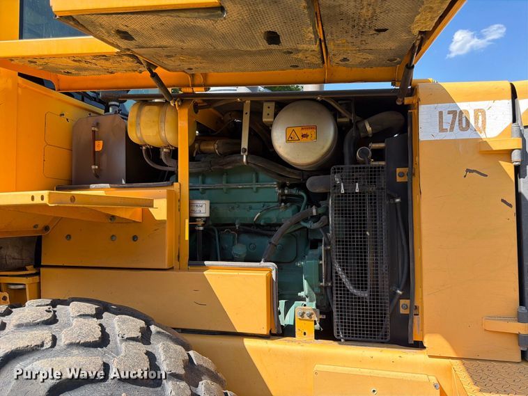 image for item FK3712 2002 Volvo L70D wheel loader