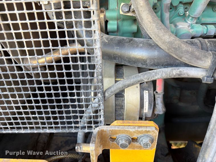 image for item FK3712 2002 Volvo L70D wheel loader