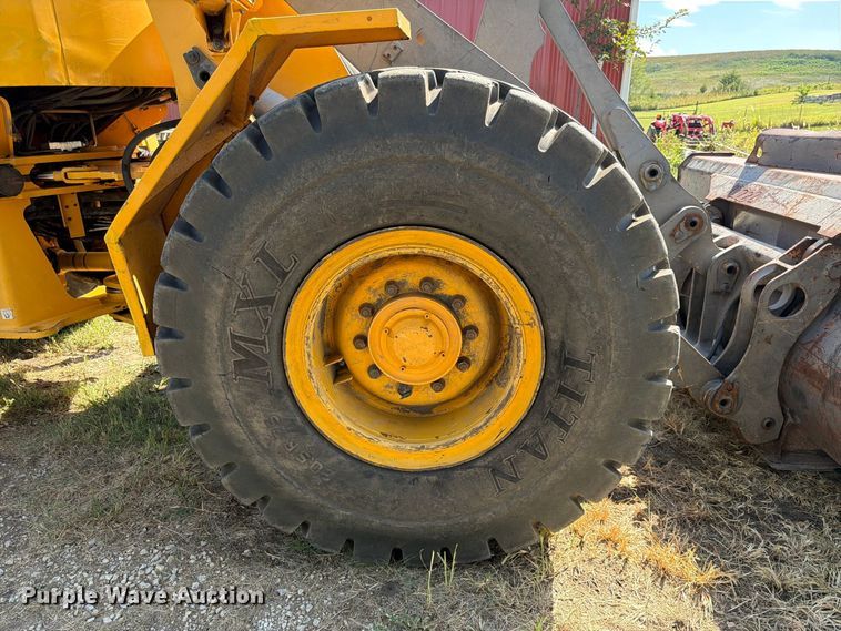 image for item FK3712 2002 Volvo L70D wheel loader