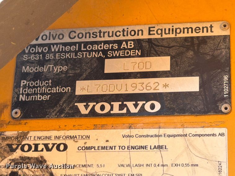 image for item FK3712 2002 Volvo L70D wheel loader
