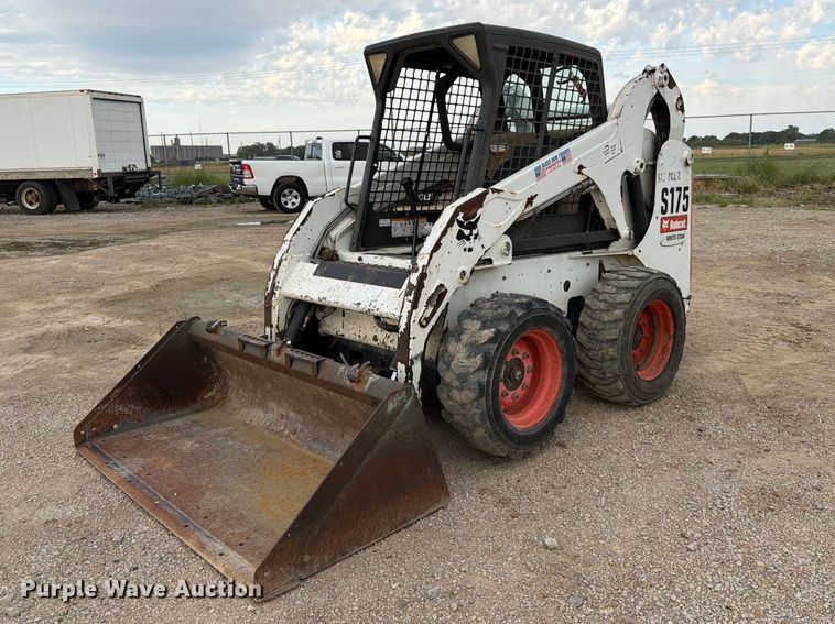 image for item FK3716 2012 Bobcat S175 skid steer loader