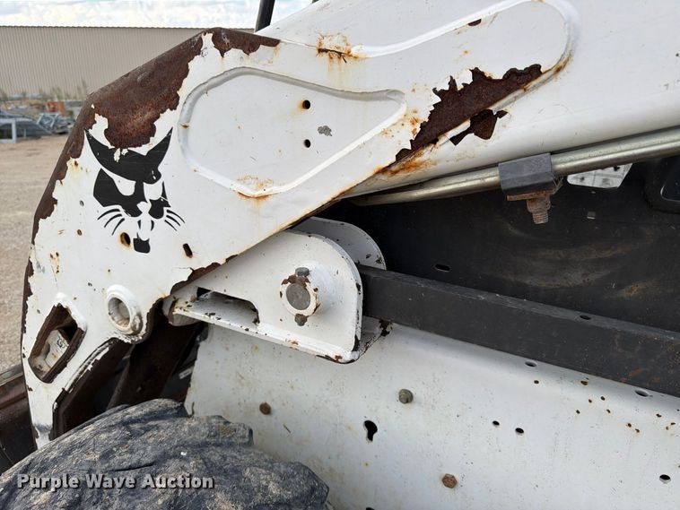 image for item FK3716 2012 Bobcat S175 skid steer loader