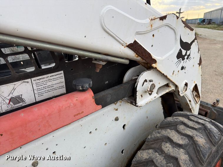 image for item FK3716 2012 Bobcat S175 skid steer loader