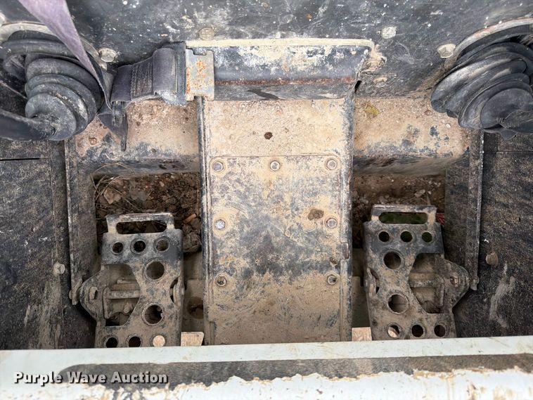 image for item FK3716 2012 Bobcat S175 skid steer loader