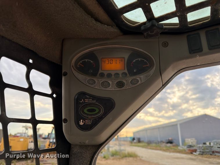image for item FK3716 2012 Bobcat S175 skid steer loader