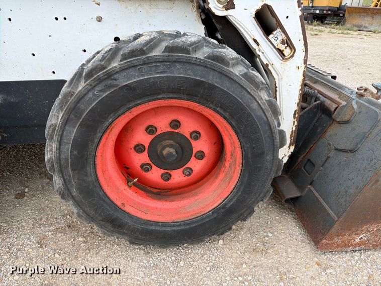 image for item FK3716 2012 Bobcat S175 skid steer loader