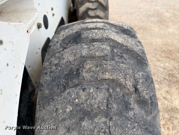 image for item FK3716 2012 Bobcat S175 skid steer loader