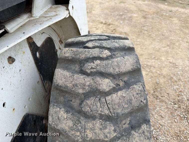 image for item FK3716 2012 Bobcat S175 skid steer loader