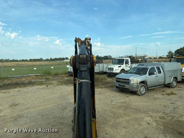 image for item FK3717 2007 Caterpillar 420E backhoe