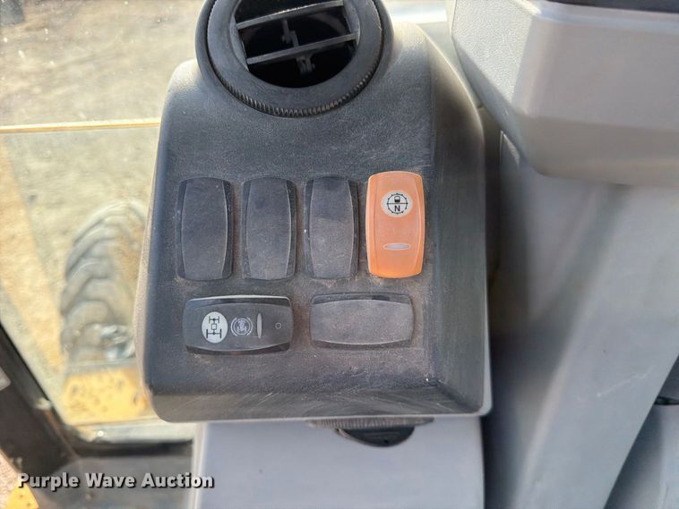 image for item FK3717 2007 Caterpillar 420E backhoe