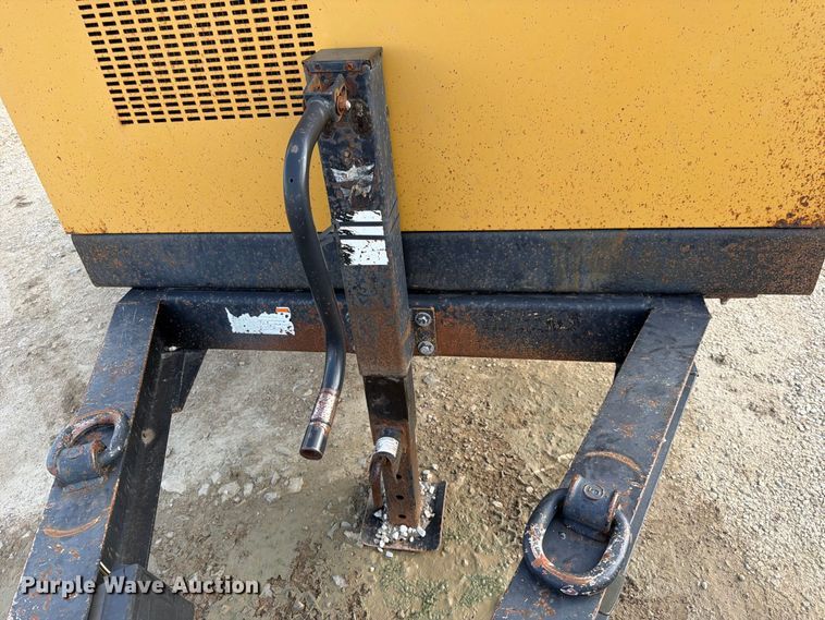 image for item FK3718 2011 Vac-Tron LP305DT vacuum excavator
